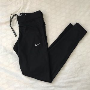 nike black leggings